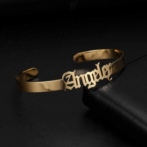 Personalized Center Name Bangle