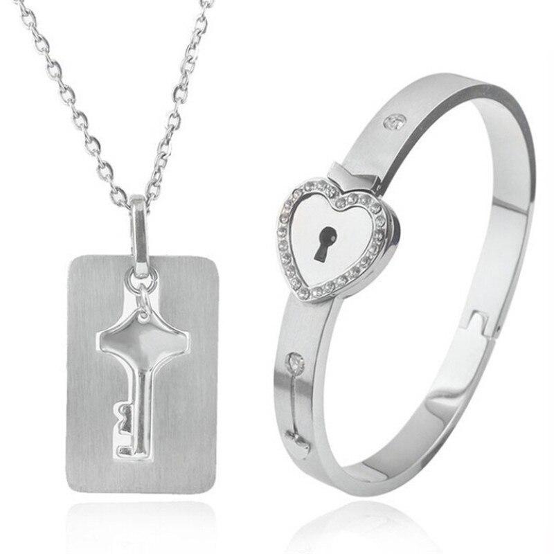 Forever Love Lock & Key Couple Bracelet (Latest Fashion)